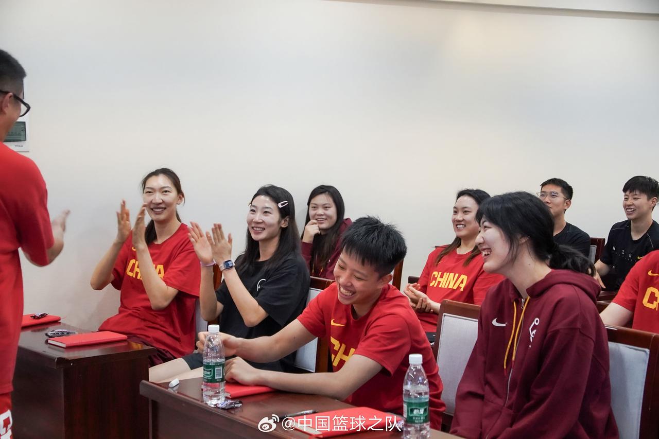 中国女篮集训队最新消息！2025年中国女篮夏季集训正热火朝天的在云南海埂基地