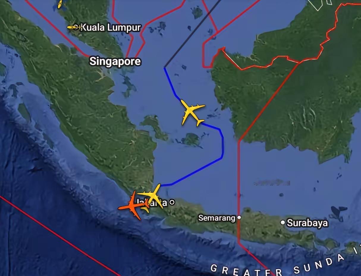 大战可能马上开始了，雷达显示，印太地区有三架空中加油机从日本起飞，它们避开了所有