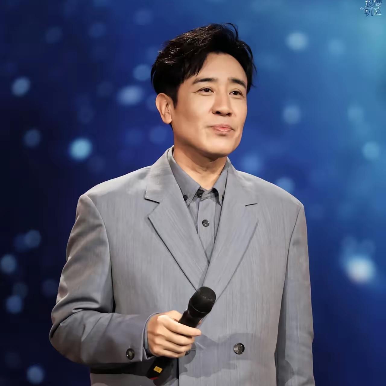 演员于和伟说：“在接到《沉默的荣耀》剧组的邀约时，我就知道师姐吴越演朱枫，但到剧