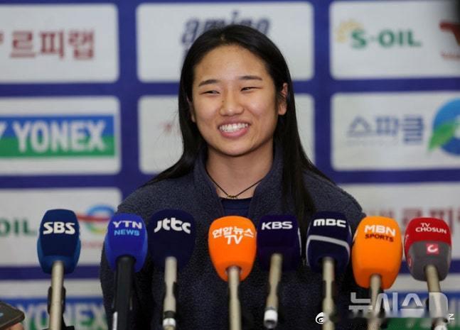 【韩媒】连拿六冠，安洗莹坦言：今年也有很多重要赛事，伤病是我最大的顾虑，我希望能