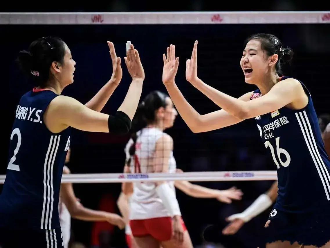 女排世联赛安卡拉站：今晚直播中国女排PK巴西女排，这是一场强强对话，充满变数，巴