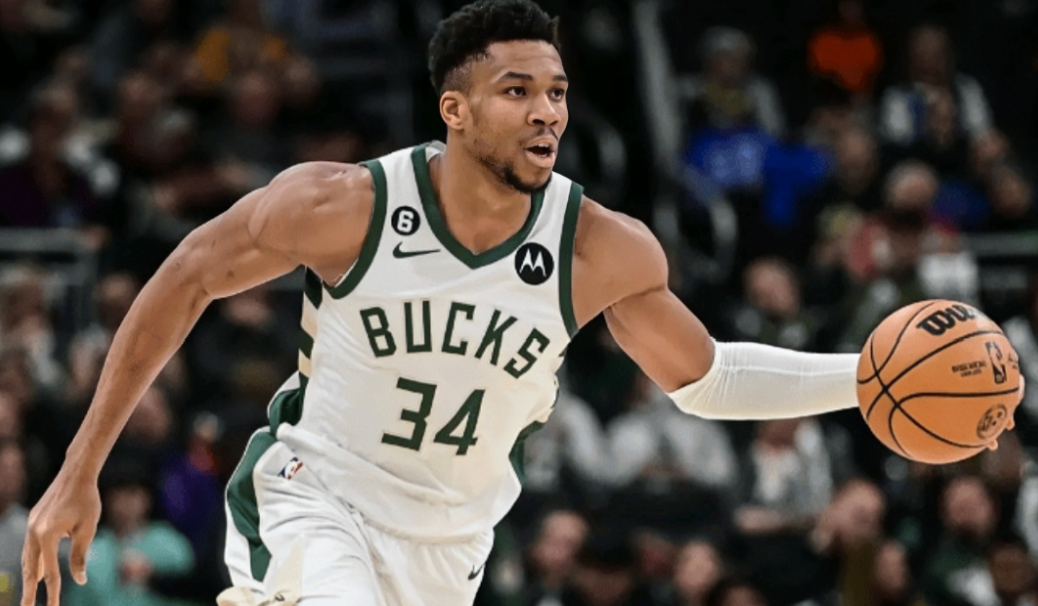 字母哥勇擒歹徒。字母哥在接受采访时谈到了眼睛的淤青。他表示：之前在超市买东西准备