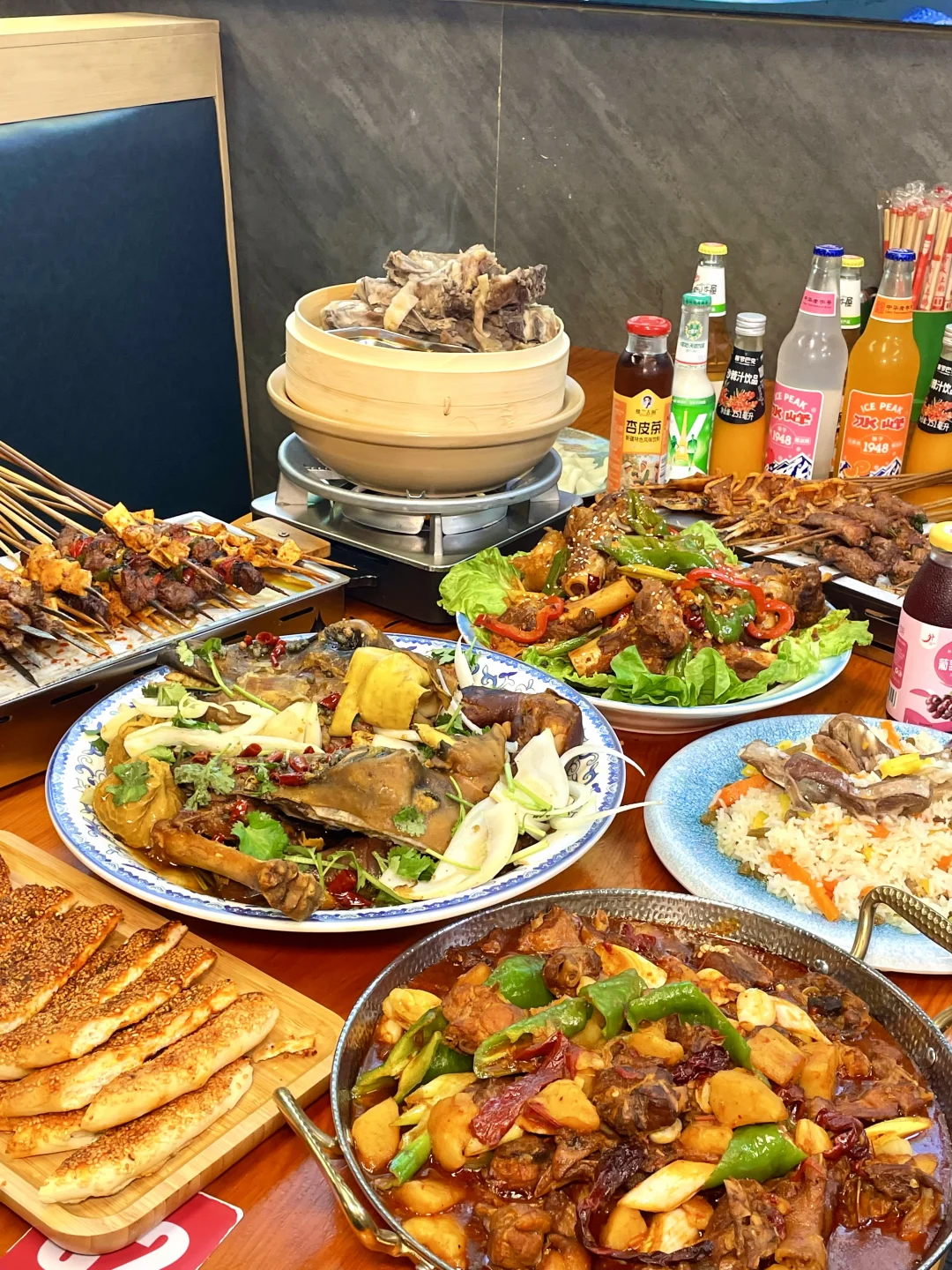 藏在神仙树的西北烤肉！！肉串比手指还粗！
