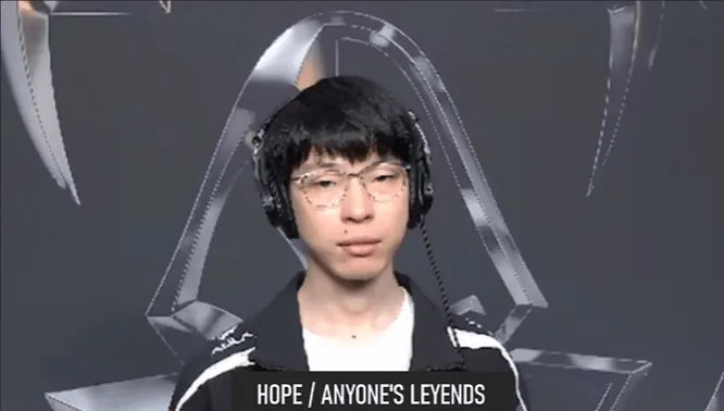 AL2-3不敌T1，止步八强，赛后，Hope接受外媒专访！Hope：整体感受就