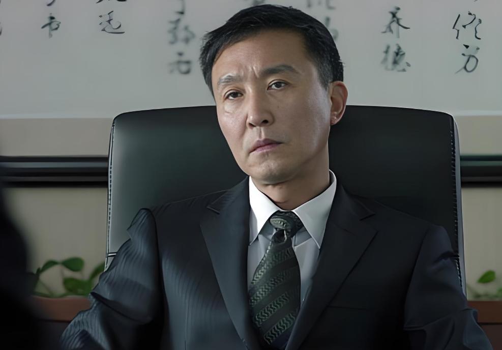 年羹尧跟李达康相比，谁的地位更高？咱就这么讲吧！即便年羹尧杀了李达康，顶多也