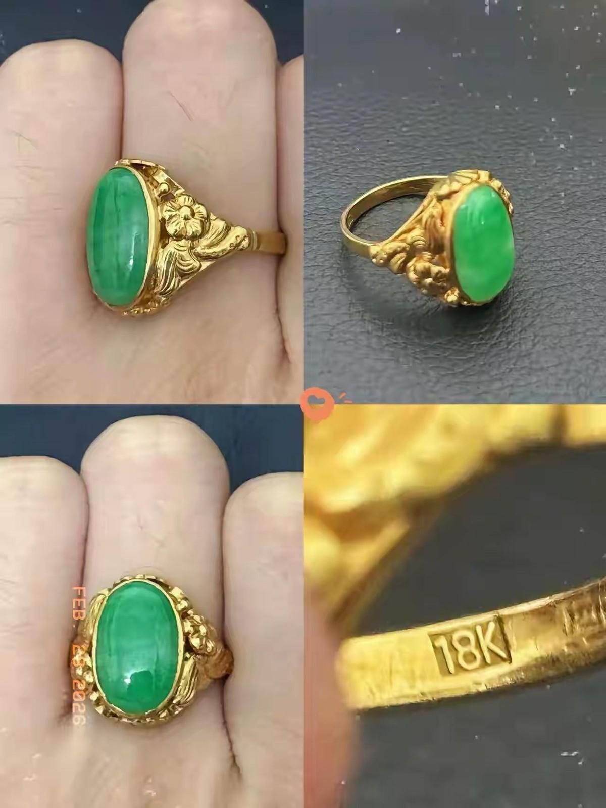结婚时婆婆拉着我的手，把戒指郑重戴上，黄金雕花托镶着椭圆一块绿石头，绿得发亮，说