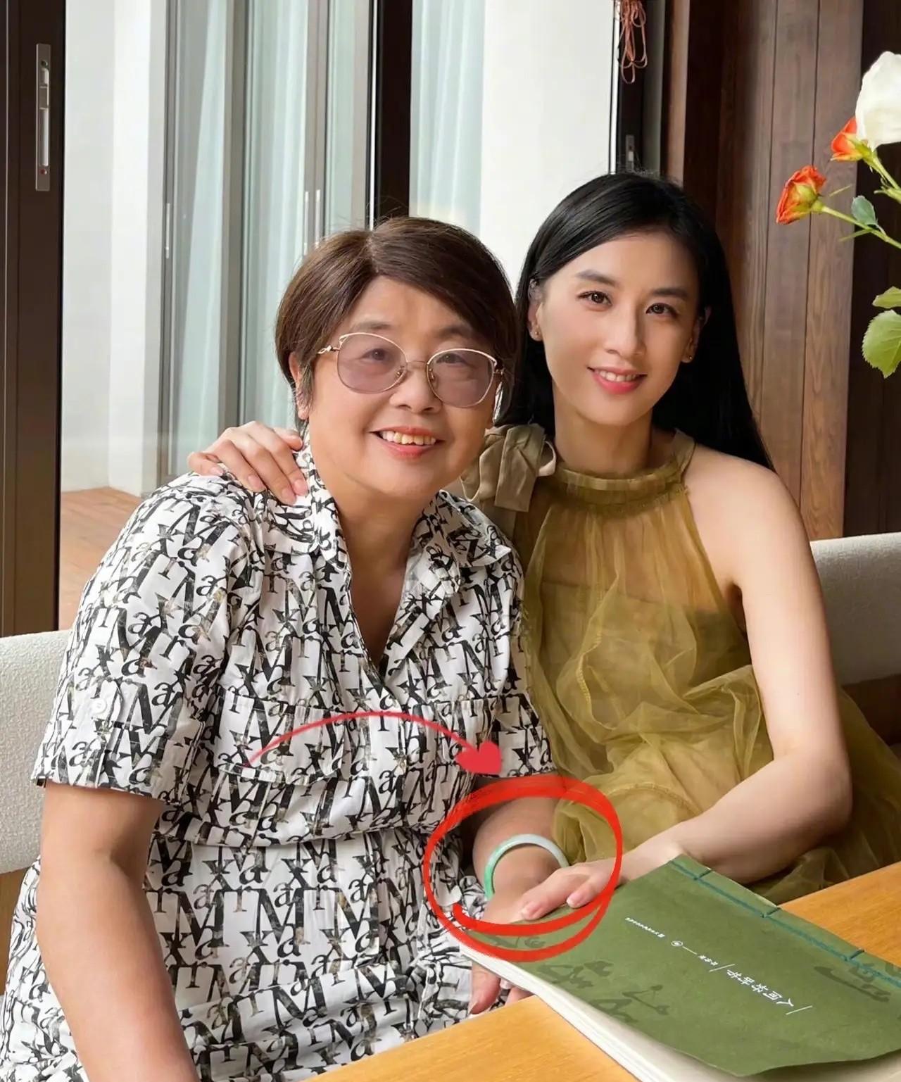 如果我是黄圣依我现在立马打包行李回到杨子的豪宅。不是默认杨子的所作所为都是