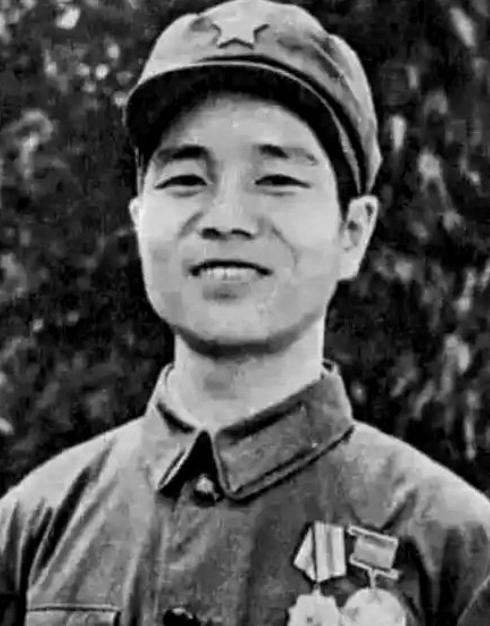 1978年3月，九江的“打架大王”刘勇被父母塞进了部队。这年他20岁，浑身上下写