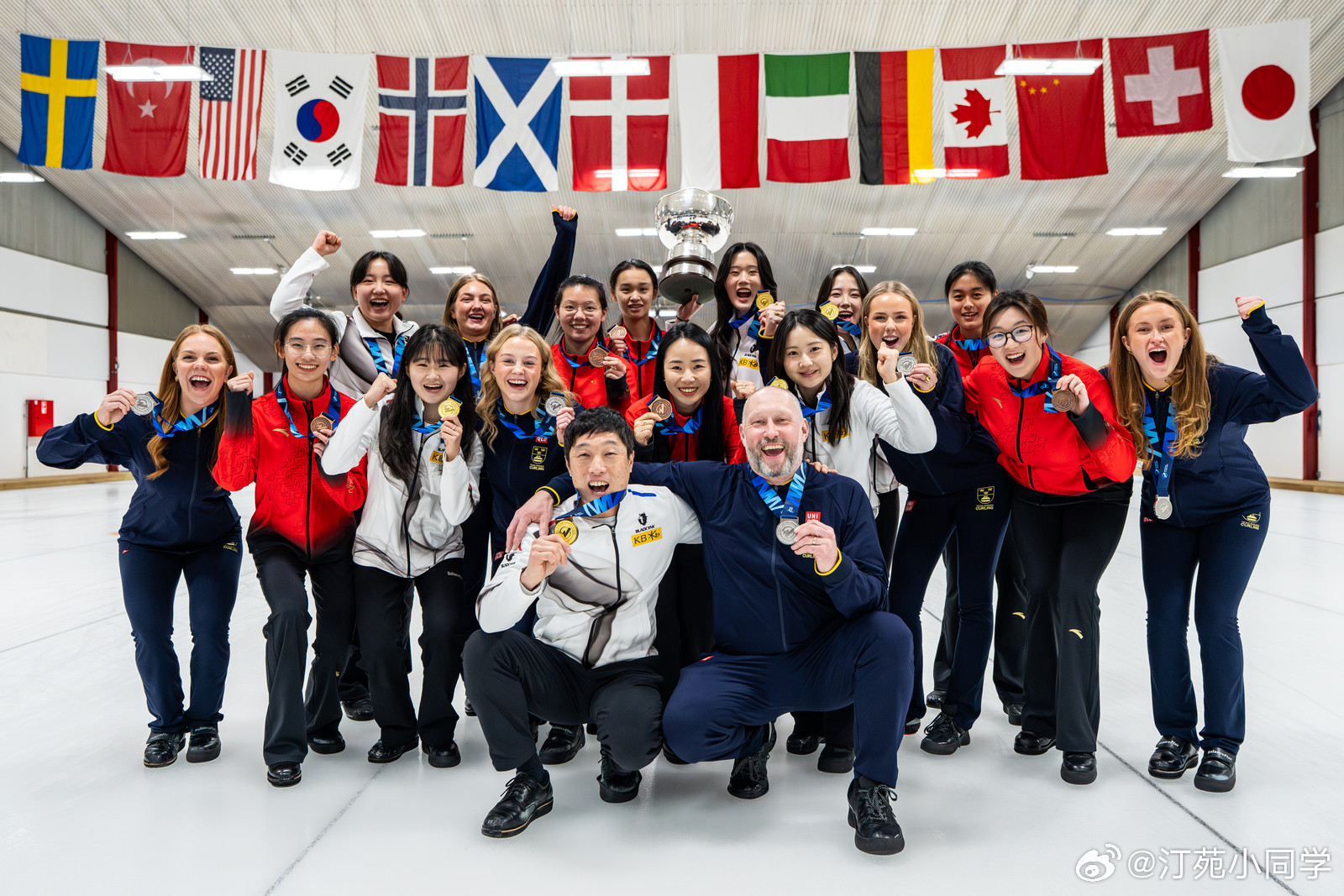 当地时间3日，在丹麦哥本哈根举行的2025-2026赛季世界青年冰壶锦标赛A组比