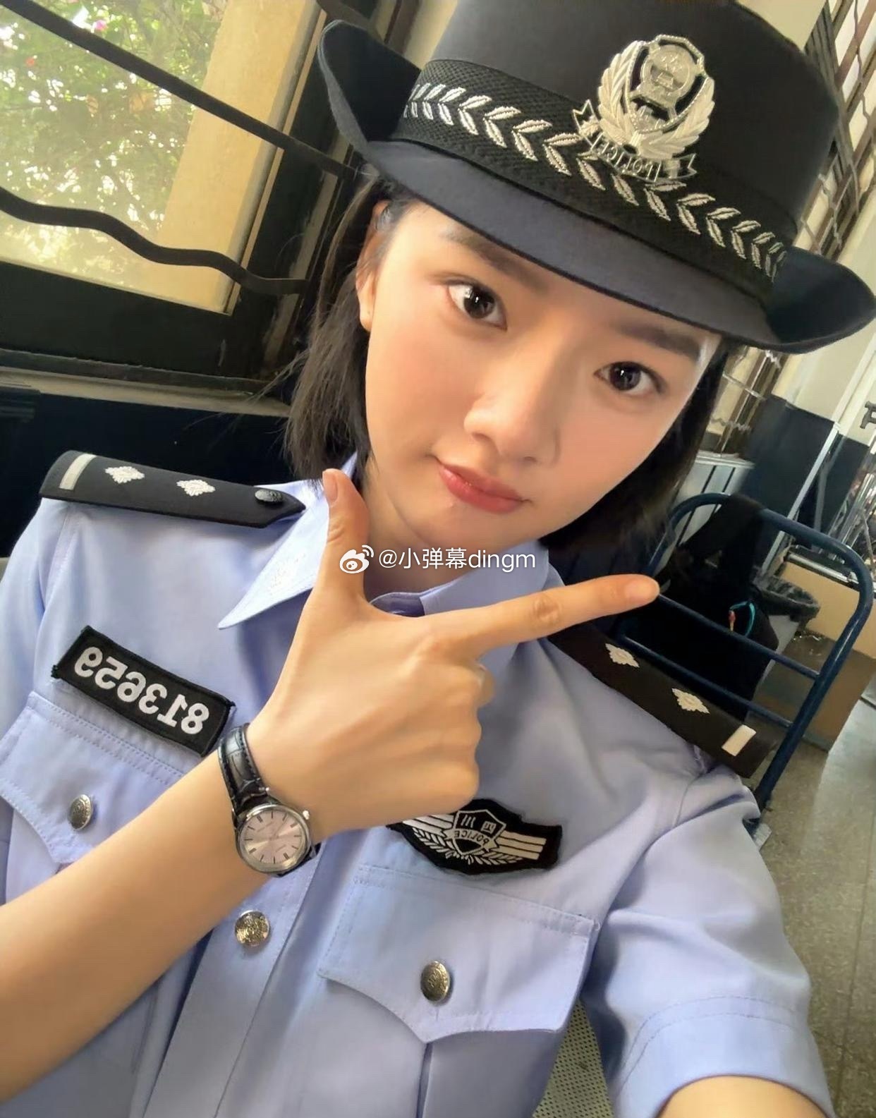 1.迪丽热巴这段时间的整体状态确实不如前两年，一是因为长了点肉，二是因为年纪上来