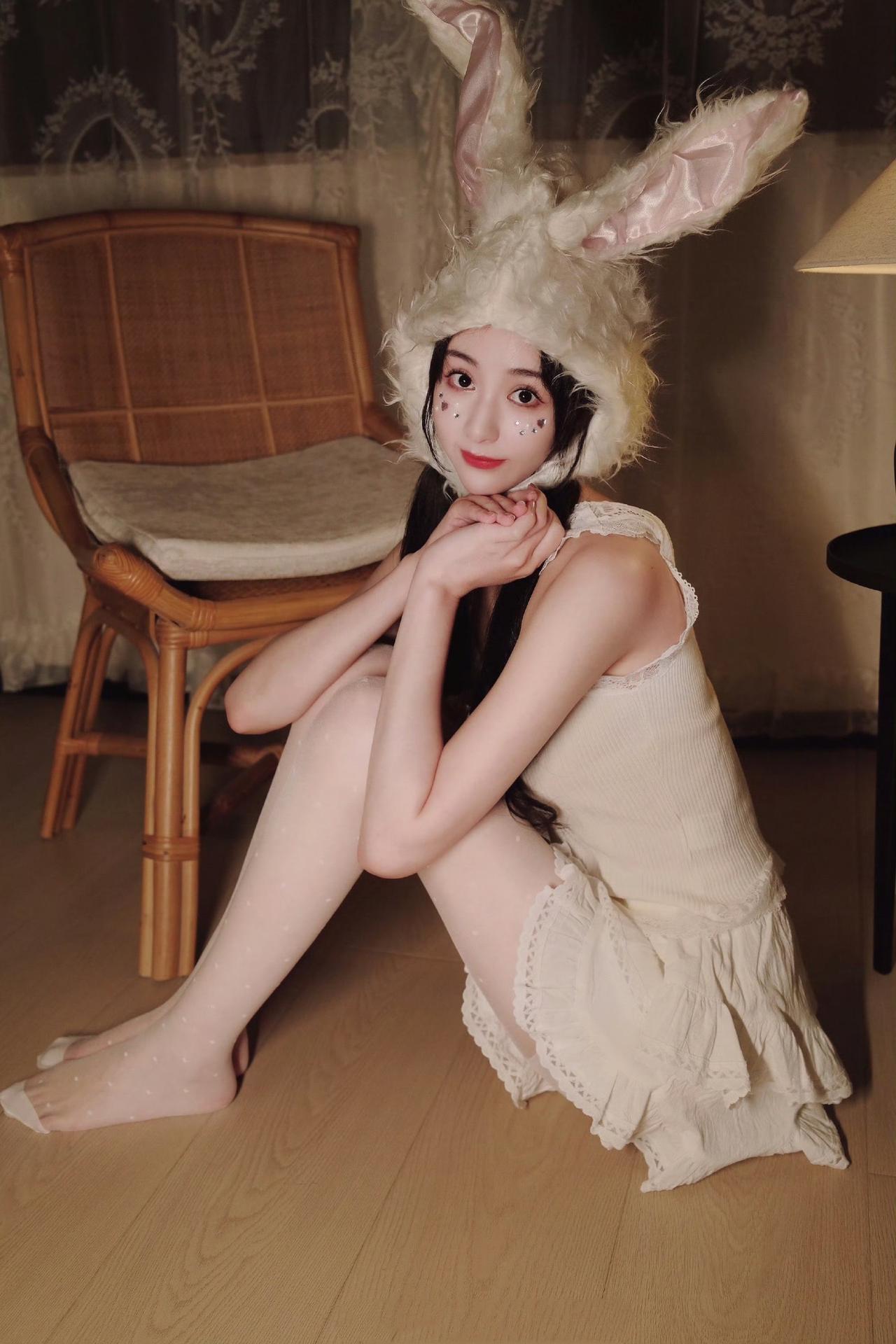 宋弈星波点肉丝美足