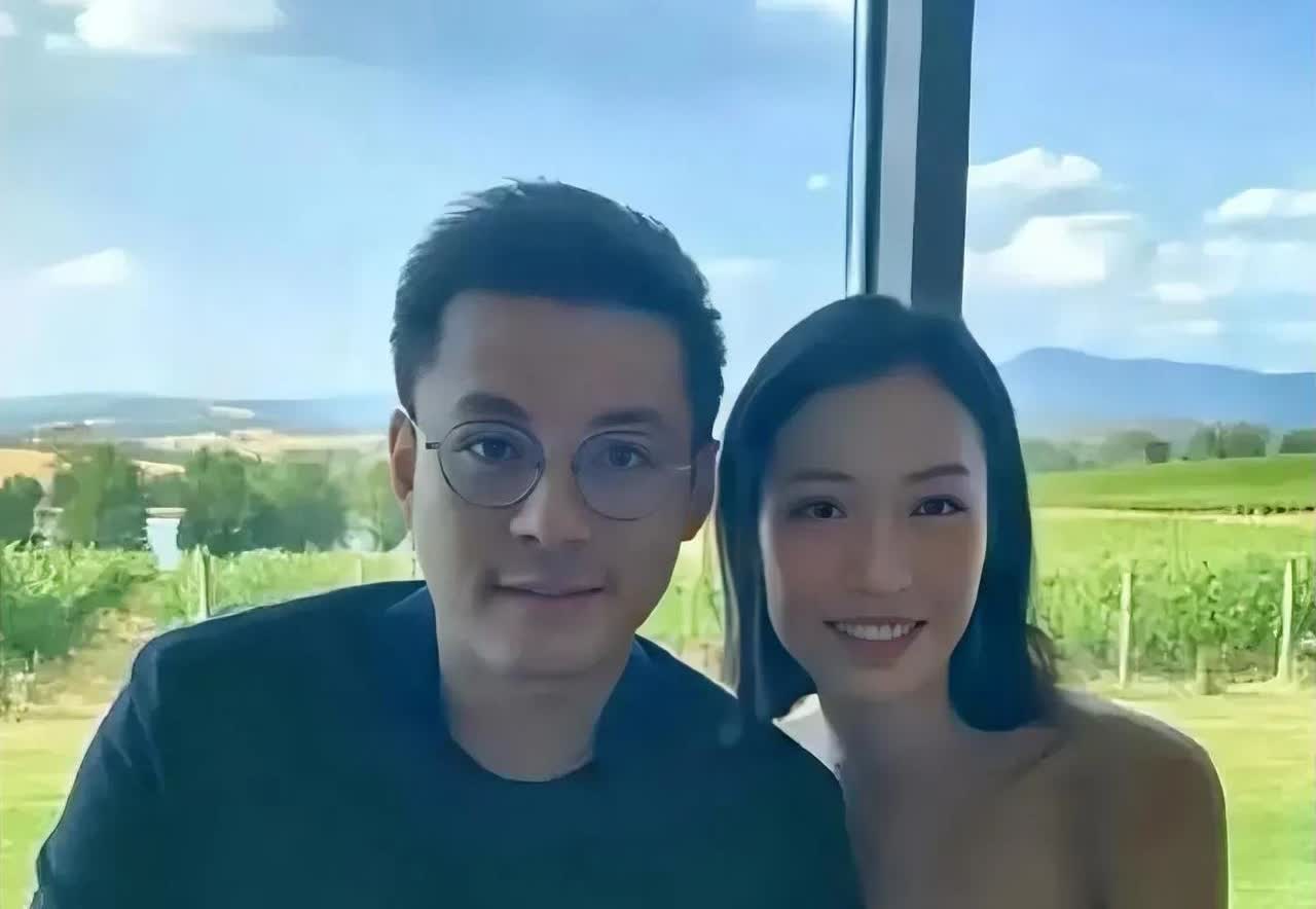 今晚霍震霆要失眠了，​不是因为郭晶晶穿了60元的国货鞋子，​也不是因为霍