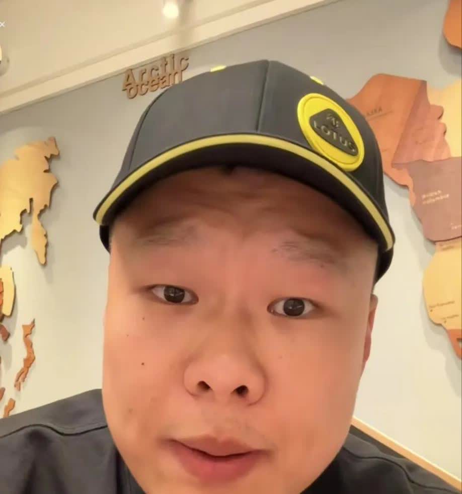 这个说车的阿飞也挺难的，他拍小米汽车的时候，怕华为粉丝骂他，这他明天去参加尊界s