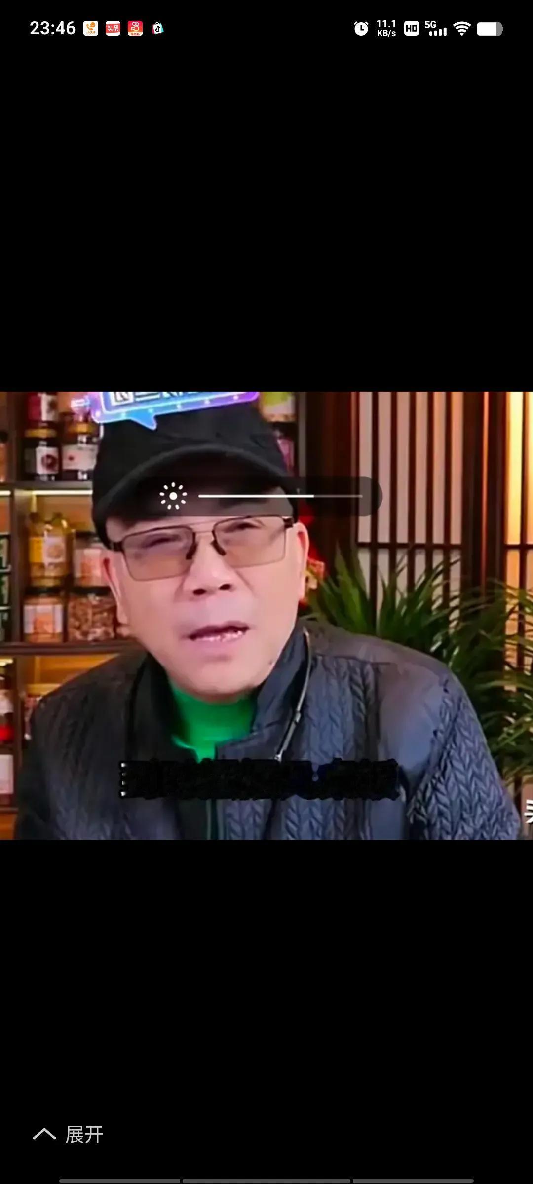 小五准备过完年摆知，先是去了石家庄，看望了李如刚师哥，又说准备年前备份礼，亲自到