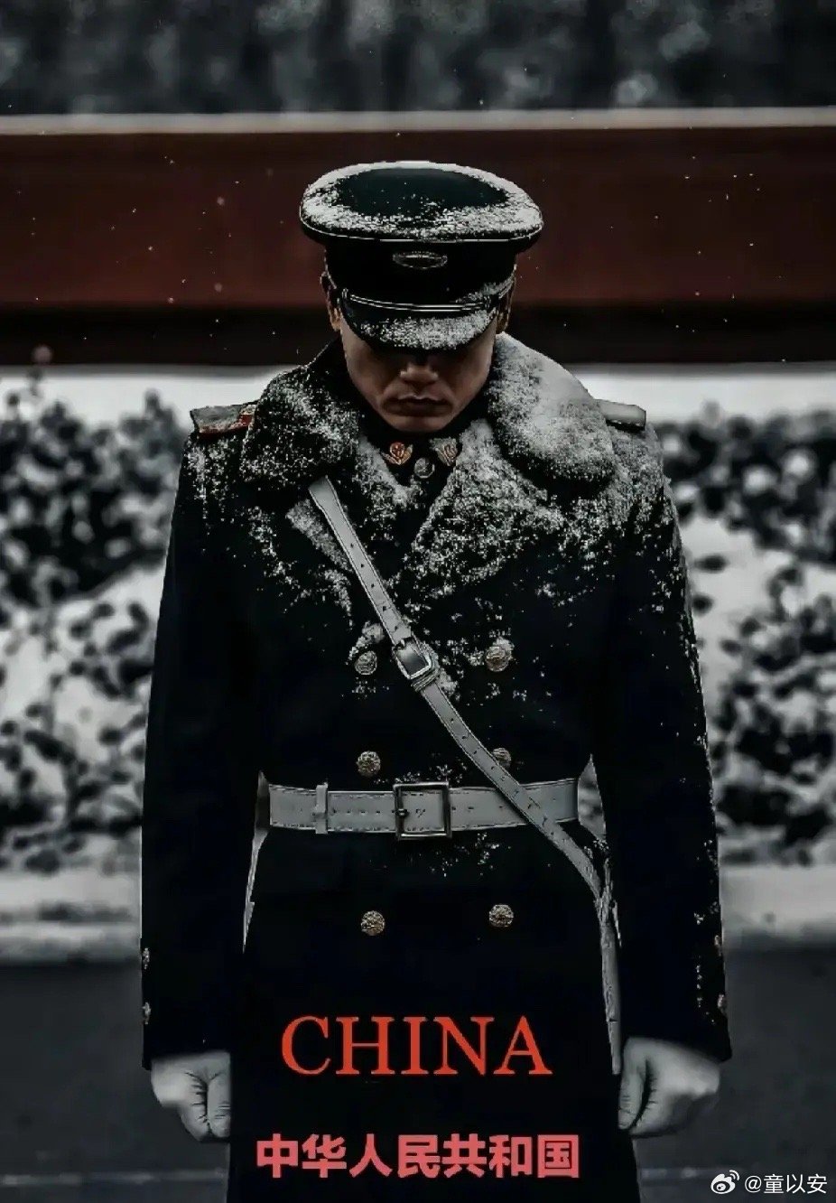 还是法新社有眼光，把中国军人的气势和坚毅拍的淋漓精致，这支钢铁卫士不但守护中国的