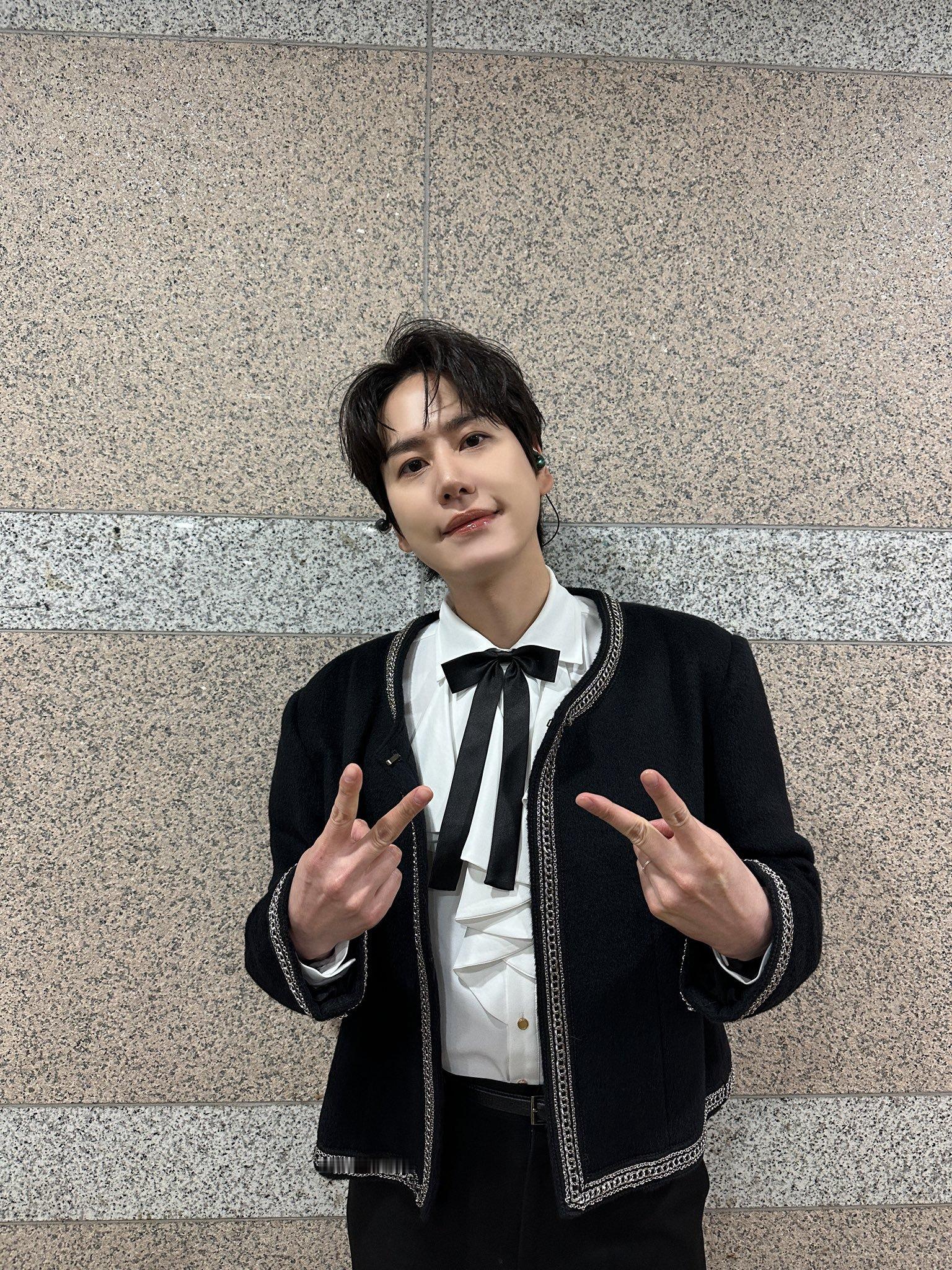 “CB百蓝_。251219kyuhyun_official更新曺圭贤相关：2