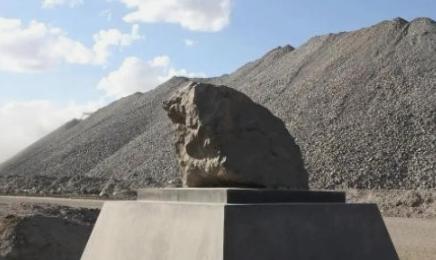 什么叫天佑中华？中国缺油、缺气、缺铜、缺铁，偏偏就是不缺能拿捏世界各国的稀土，还