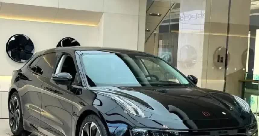 中国打响了停售燃油车第一炮，比亚迪，2023年已经停产燃油车长安汽车，202