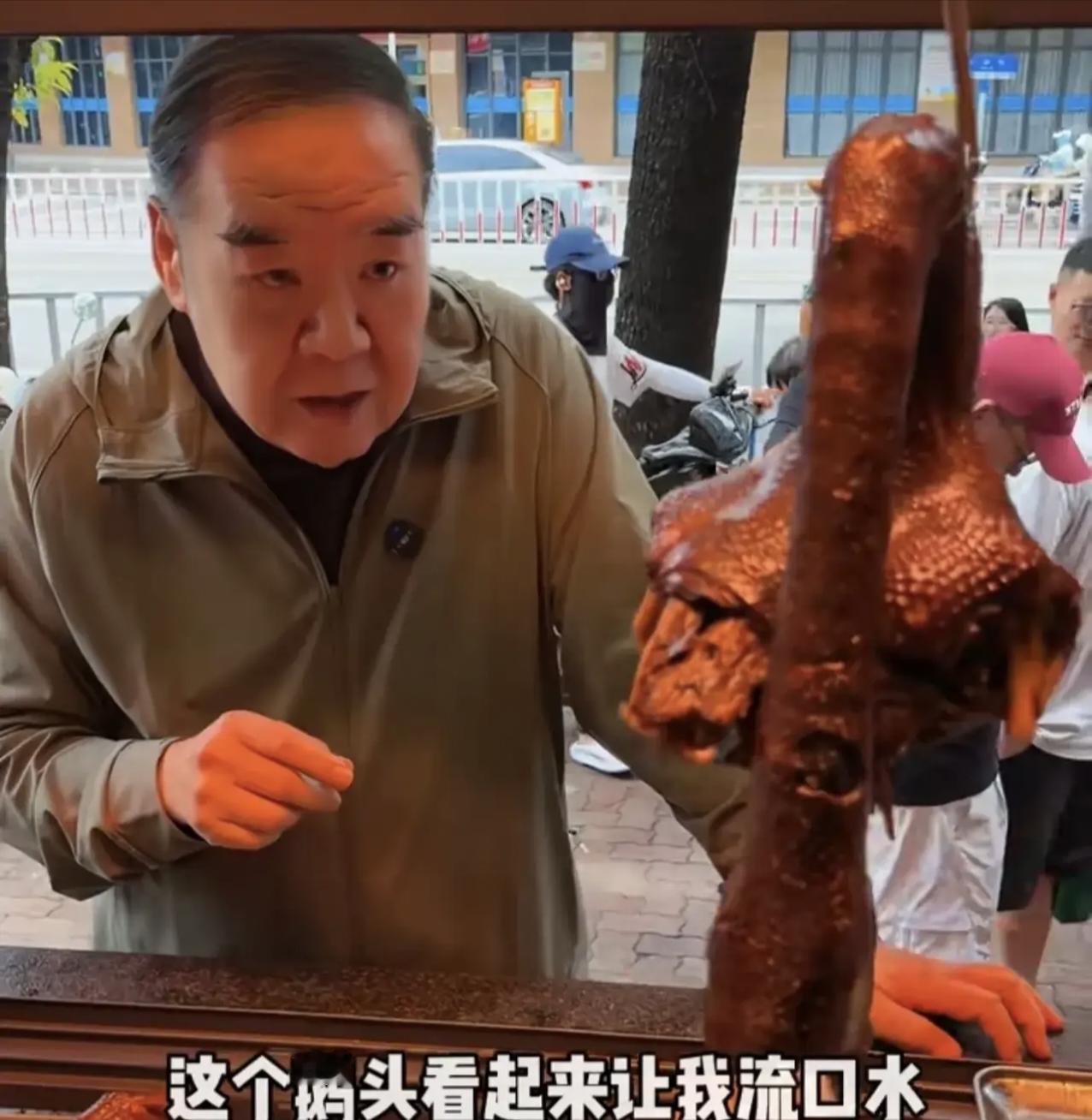 郑则仕买鹅头遇天价，一千二直呼不值，是潮汕物价贵还是物有所值提到郑则仕，不少人