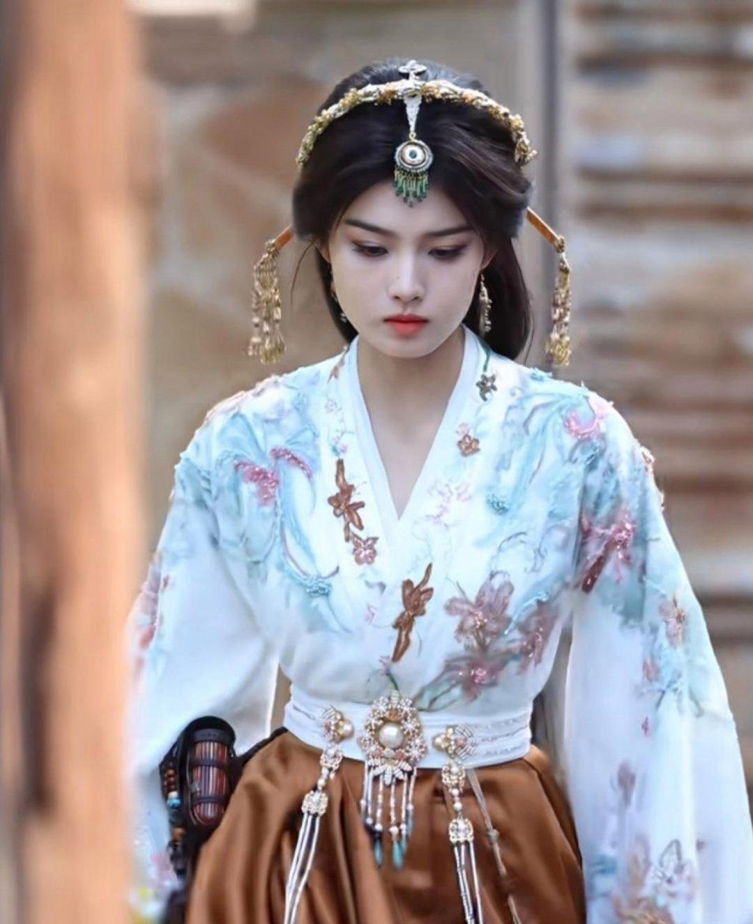 百妖谱的造型师是谁，每个女演员头发都好丑​​​