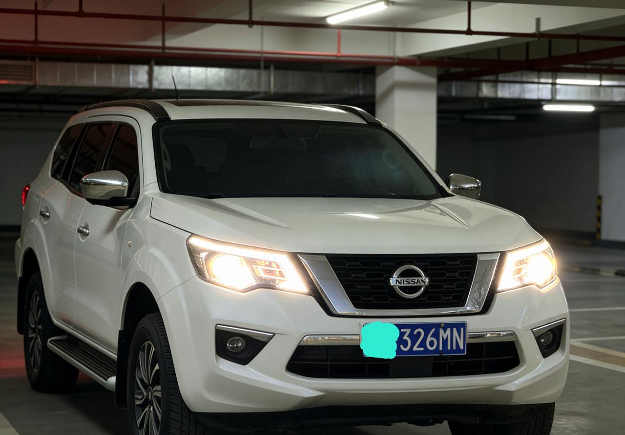 日产途达这个车怎么说呢？个人视角上来看，这是日产途乐的缩小版本。但是某种程度上来