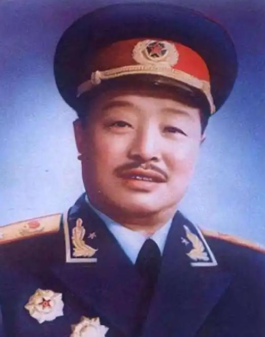 1955年授衔时凭什么是刘伯承排在贺龙前面？1955年9月27日下午，中南
