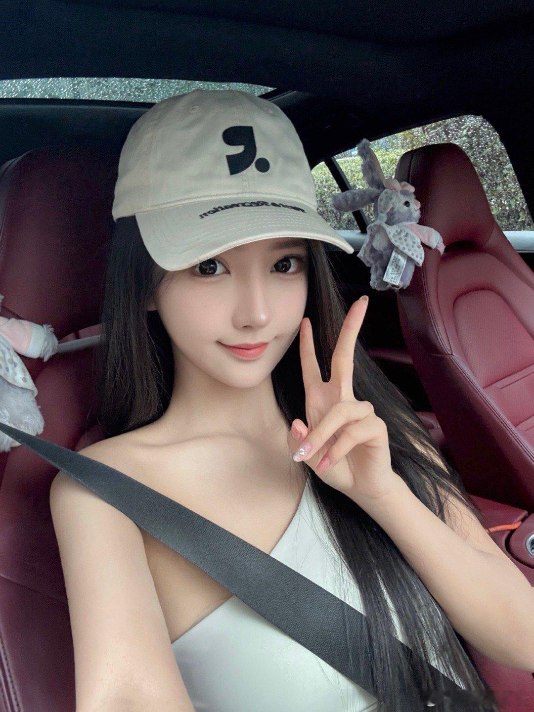 济南的这个天真是又闷又热又晒[单身狗][单身狗]感觉走两步都要中暑我的日常plo