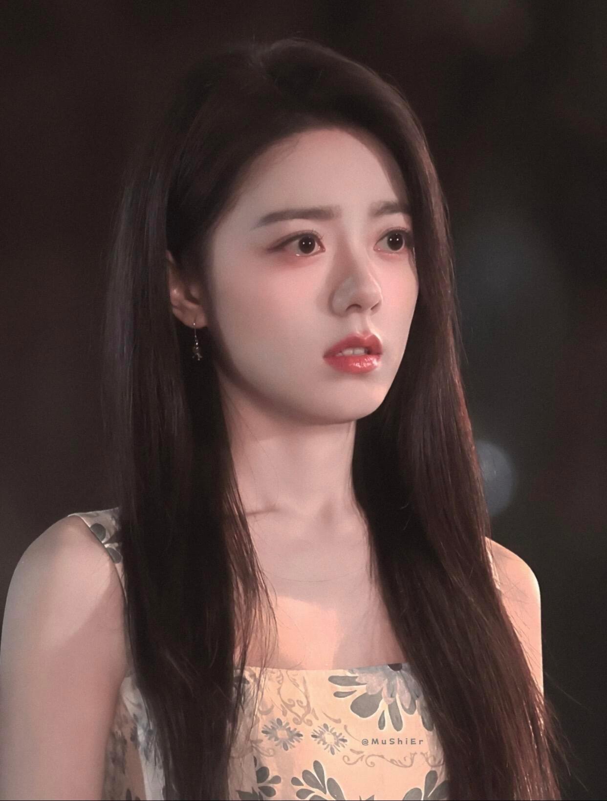 一直在等骄阳似我破万中，这俩人这几年也勤勤恳恳拍过好多部剧了，真的值得一个破万至