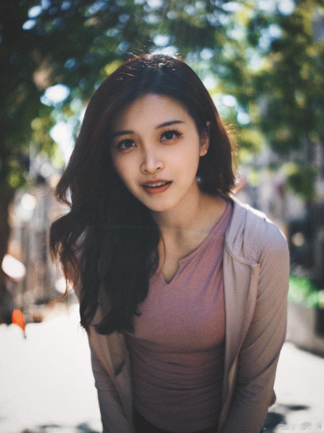 “如果有世界末日，那一定不会发生在夏天。”​​​