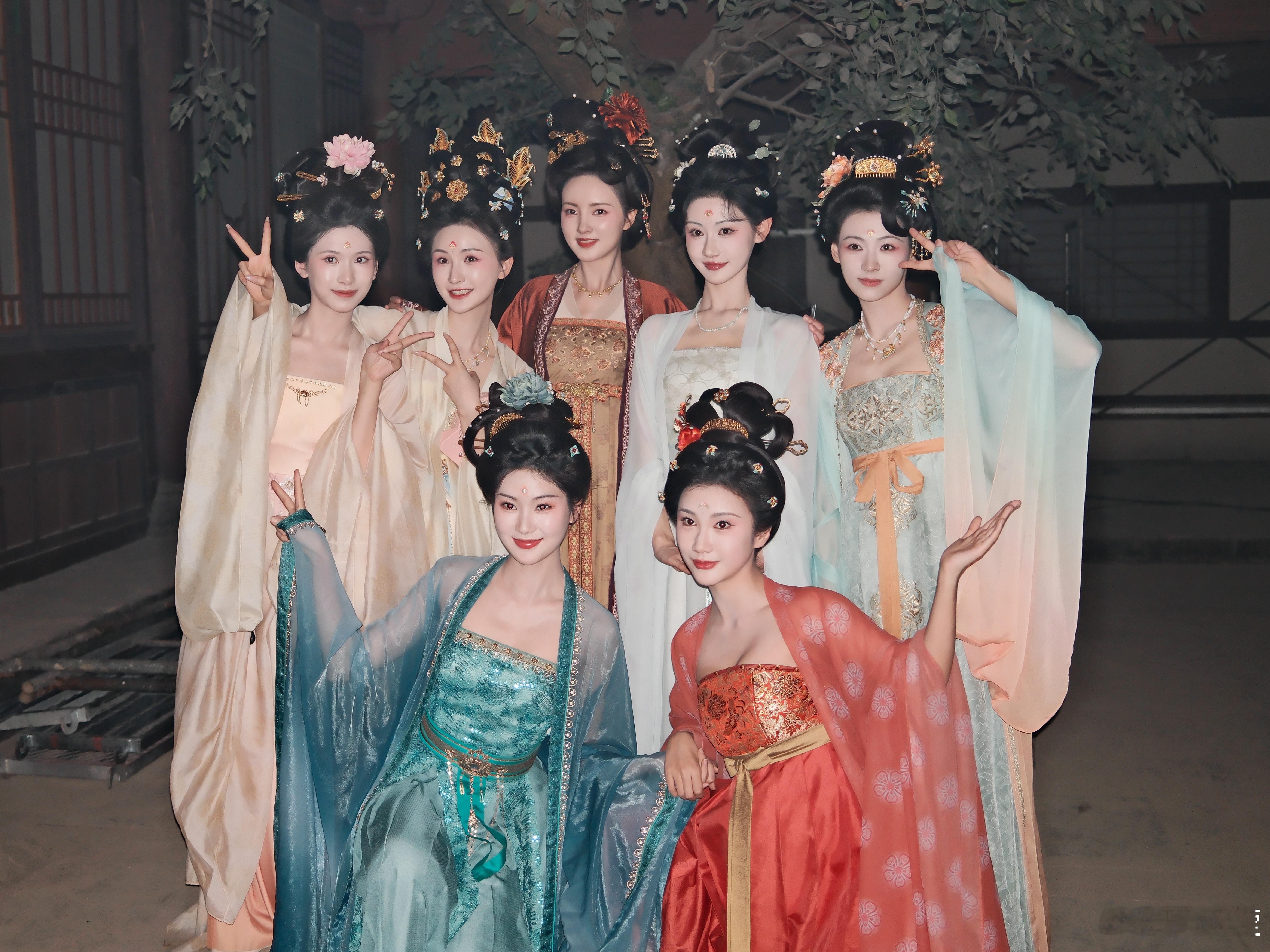 碧柔很勇敢！！！丁笑滢《唐宫奇案》碧柔小丁这次造型不错（有套粉衣素素的好喜欢～