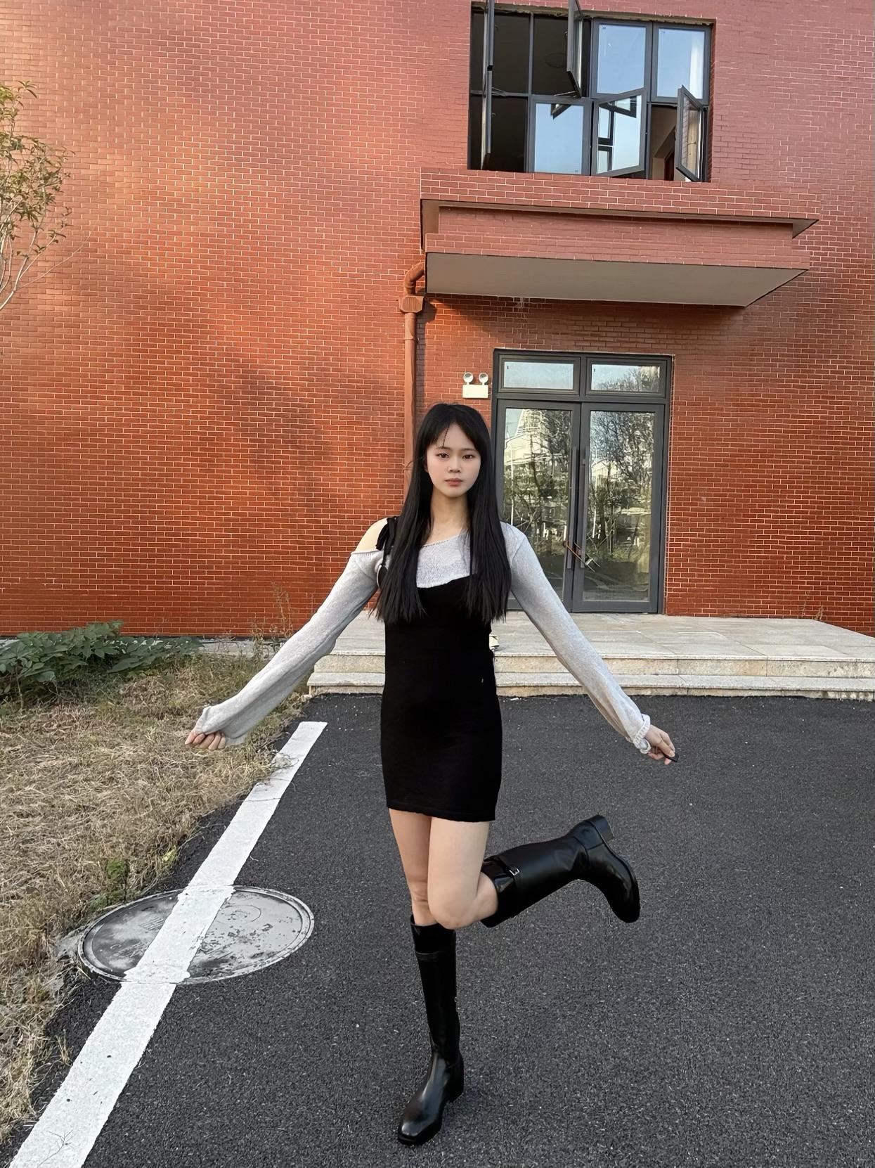 这双马赛季节长靴，把我的穿搭变成大地艺术🌾|||嗨👋，家人们👭～73H