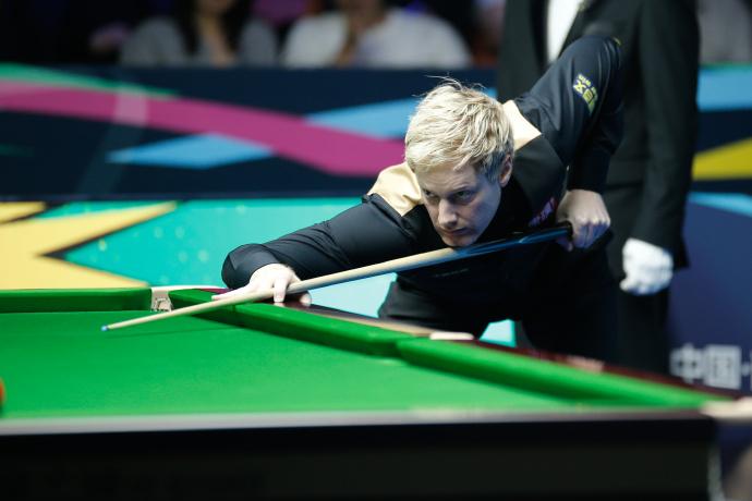 斯诺克：2025斯诺克冠中冠尼尔罗伯逊抢到最后一个四强名额！北京时间11月13