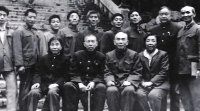 1946年，林武成被捕，他架不住酷刑，把自己的好朋友，以及其他地下党的信息，全出