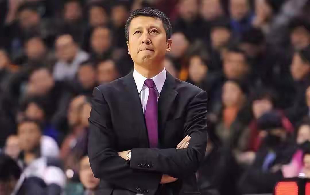 中国篮球咋啦？男篮女篮都一个德行，以前咱关注世界杯，现在都得操心亚洲杯的事儿了，
