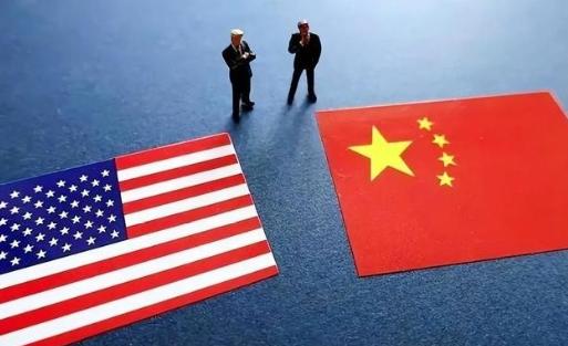 美国陷入两难！承认人民币被低估，GDP第一就保不住；不承认，就只能眼睁睁看着中国
