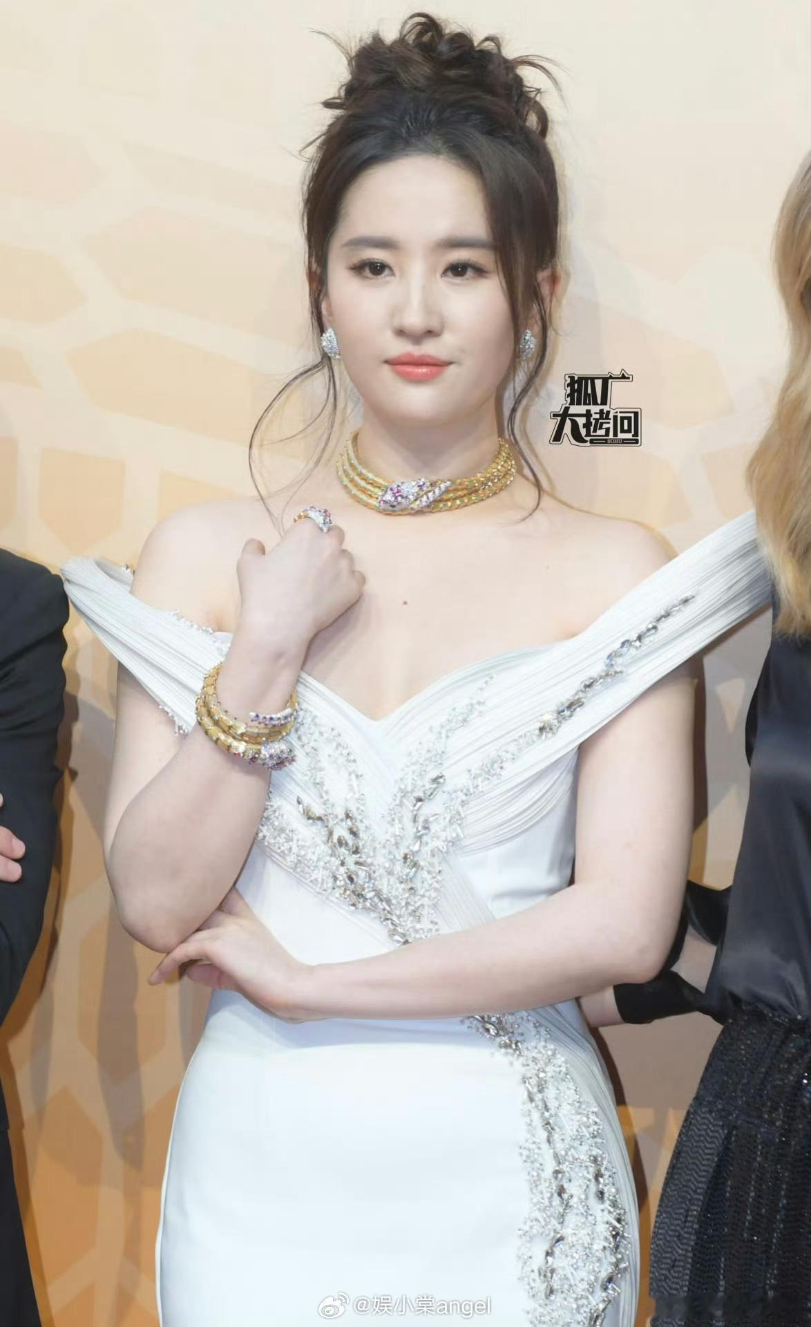 内娱目前珠宝全球代言人只有七位女明星杨紫宝曼兰朵Pomellato全球品牌代言人