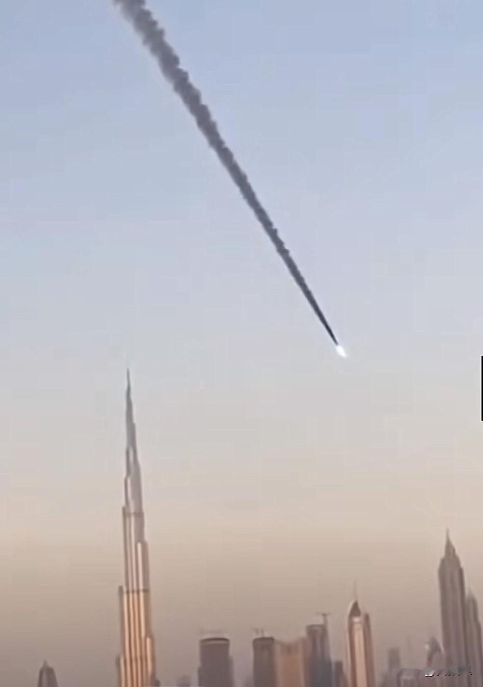 拜拜迪拜，香港太香！这一次中东战争让香港成了一个意外的赢家！谁知道中东一场战火，