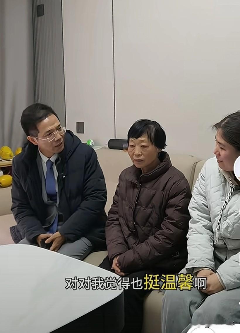 38年前的出生证明保存完好！而28年前老杜在河河大药房产子的出生证明，也应