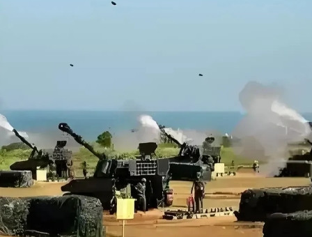 台军“汉光41号演习”实兵演练今天正式开始，这次演练将一直持续到18日。以前台军