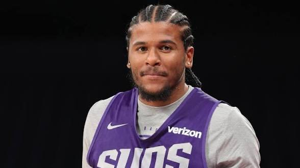 自2月7号复出以来，杰伦格林的大空位三分仅17中2。菲尼克斯太阳