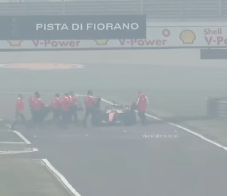 法拉利新车首航车坏了？？？后续：虚惊一场，Sky意大利台解释说赛车本身没有问题。