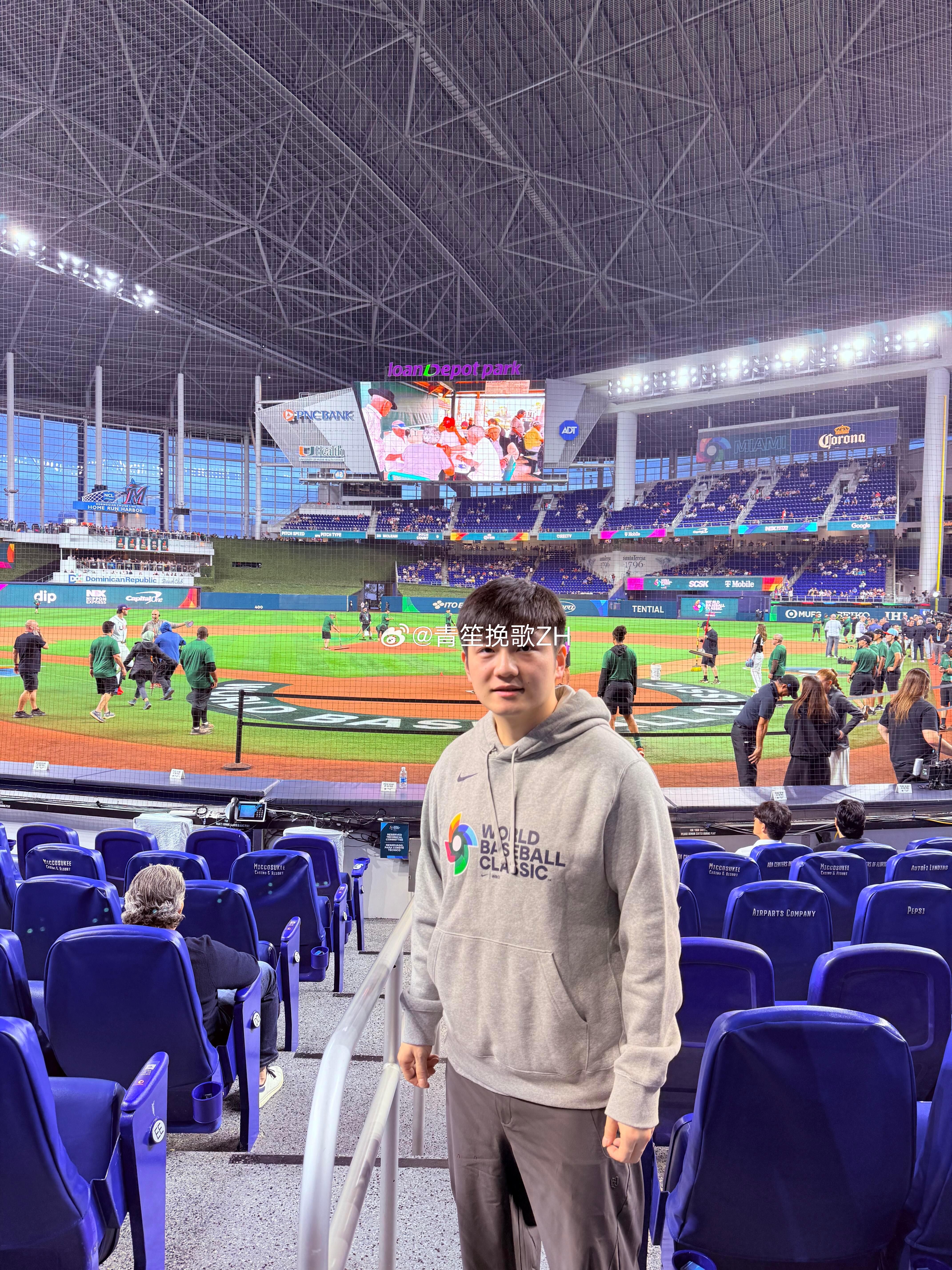 樊振东空降迈阿密MLB中国区冠军荣耀大使樊振东空降迈阿密，直击世界棒球经典赛决赛