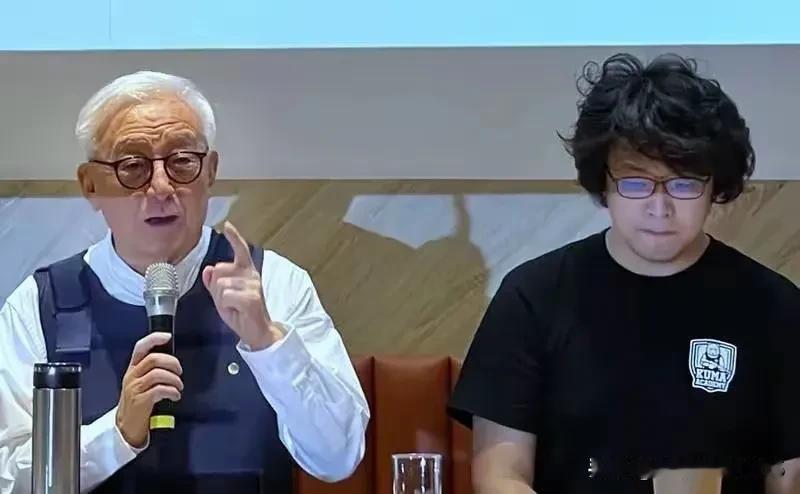 台独分子沈伯洋被大陆制裁后，其父亲在大陆的产业因关联关系陷入困境。为逃避监管，沈