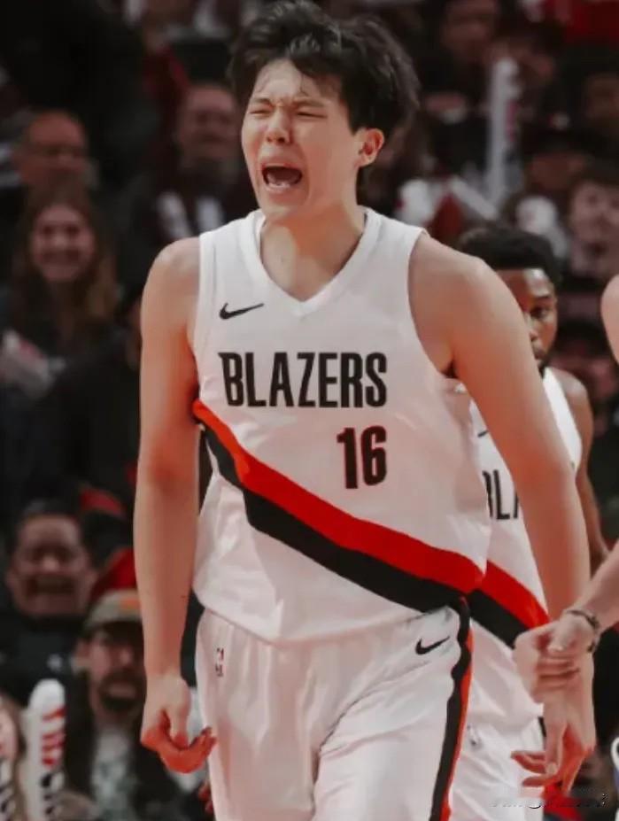 小杨用全能表现打破质疑！这几项技能已成NBA敲门砖