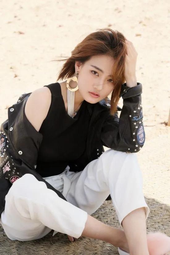 婚姻七年之痒的分析在这里。分析某地区两年内发生的婚后七年离婚的案件，发现首当其