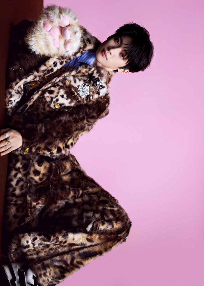 梓渝杭州音乐节plog，游点惊喜的小梓渝，舞台上一直在闪着光的存在啦，谁能不期待