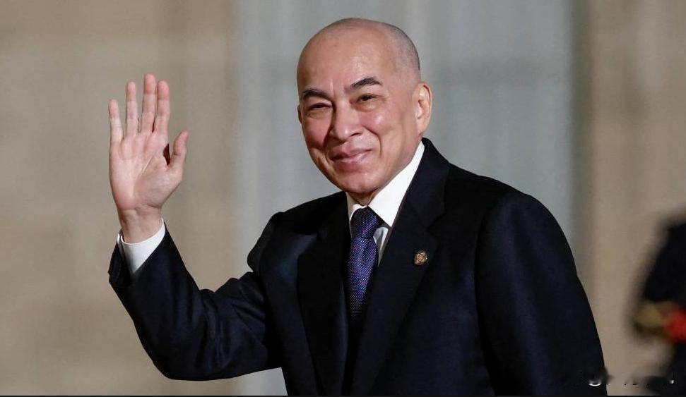 西哈莫尼国王在北京手术成功洪森父子全程陪同2026年4月20日，柬埔寨西