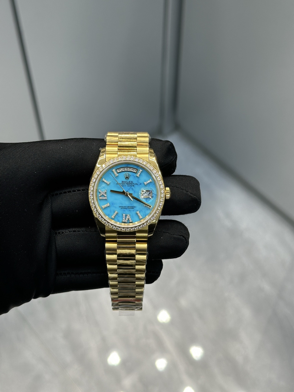 劳力士绿松石日志腕表：经典中的一抹清新劳力士日志型（Datejust）一直是品牌最具代表性的系列之一
