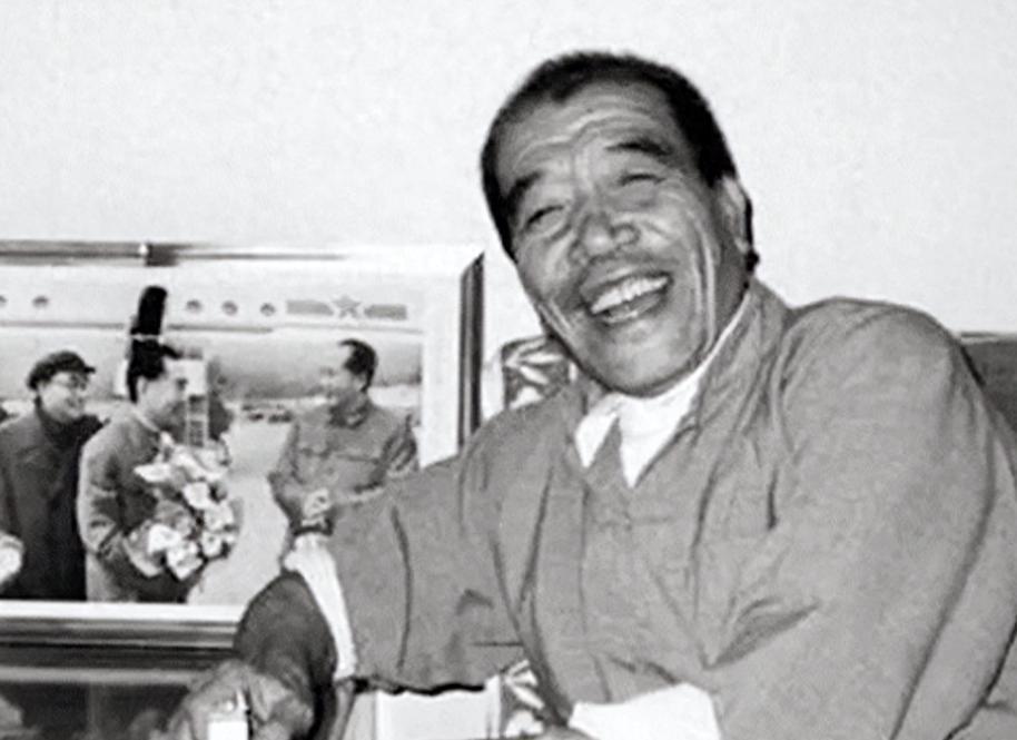 60年代大寨出名后，陈永贵给乡亲们酒喝：这是茅台，100多元一瓶“1964年9