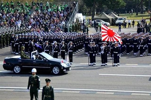 什么叫双标？二战德国因为杀害了600万犹太人而被永久刻在了耻辱柱上。犹太人也一直